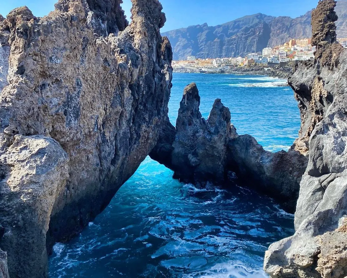 Acantilado de los Gigantes Luxury Beachfront Ocean View شقة Acantilado de los Gigantes