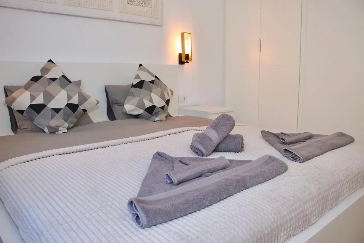 Acantilado de los Gigantes Luxury Beachfront Ocean View شقة Acantilado de los Gigantes